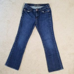 'The Sweetheart' Classic Rise BootCut Stretch Jean